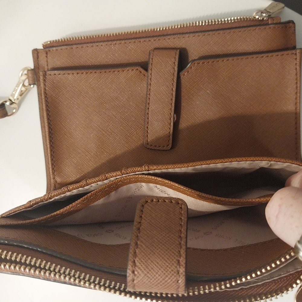 Michael Kors Double Zip Phone Wallet Clutch - Picture 3 of 11